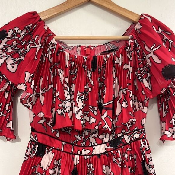 Self Portrait off shoulder pleated floral pattern mini dress - size 2 - Picture 11 of 12